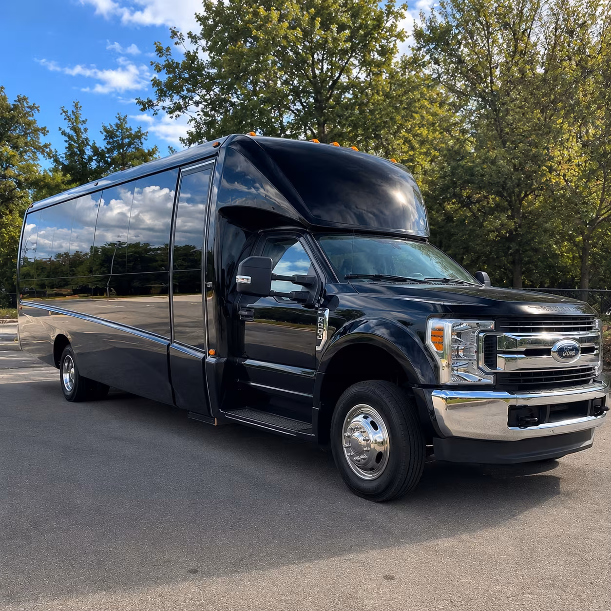 compton rent a shuttle bus for your compton employees