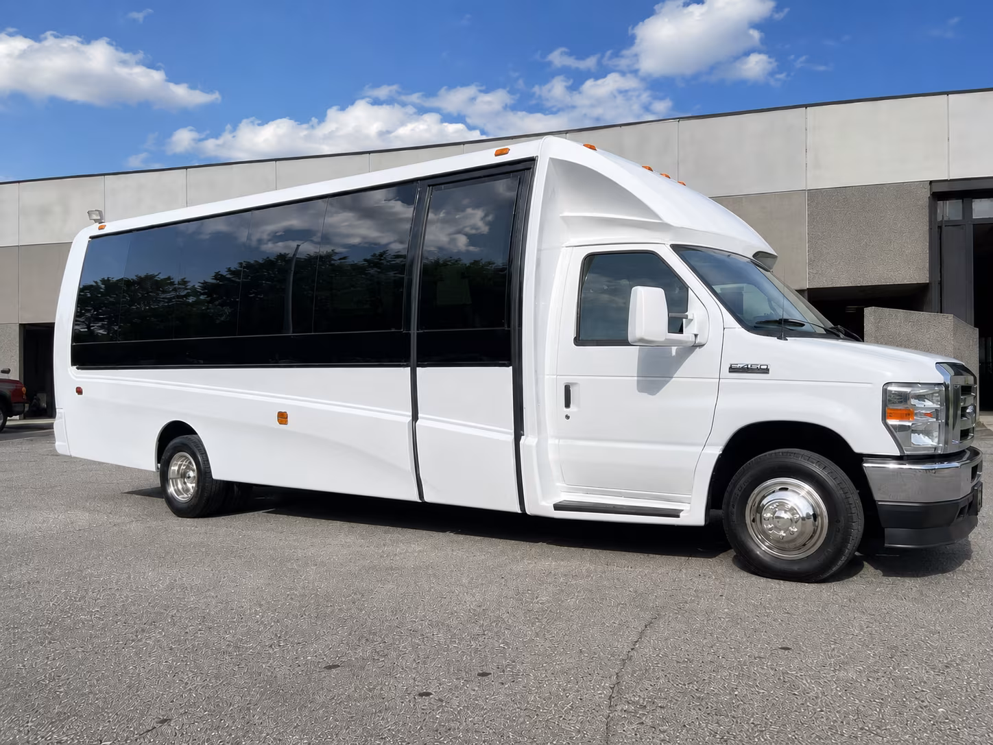 fullerton seamless shuttle service for fullerton winery tours