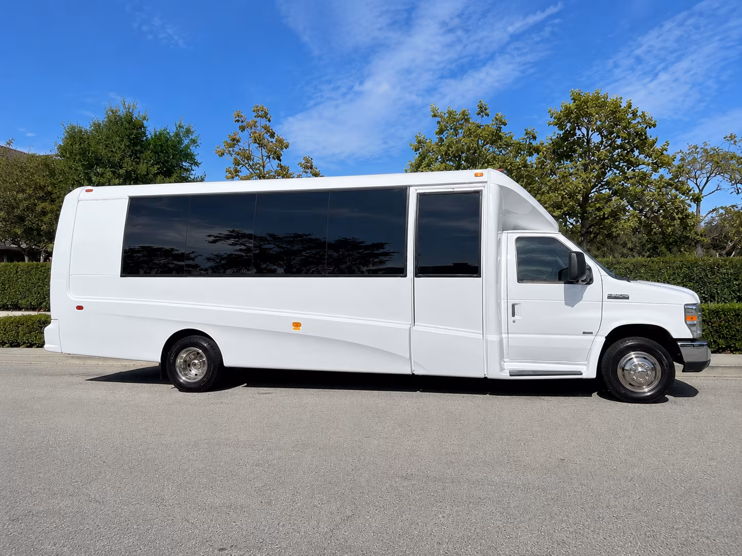 how the distance and duration of your trip affect charter bus rates in cerritos
