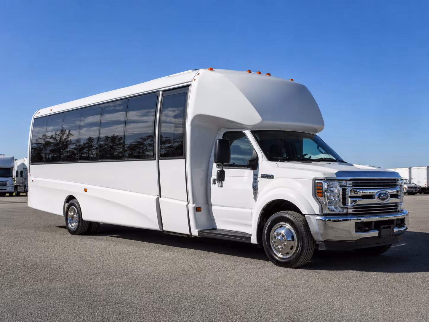 la mirada travel to la mirada concerts with a charter bus rental