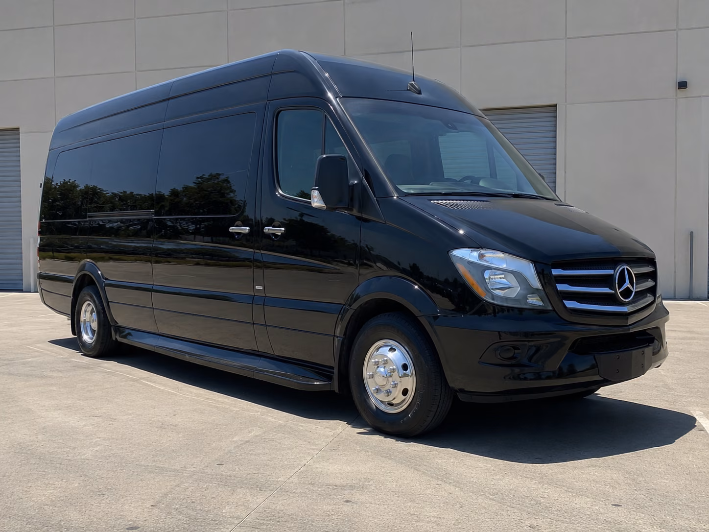 long beach easy airport shuttle bus rentals in long beach